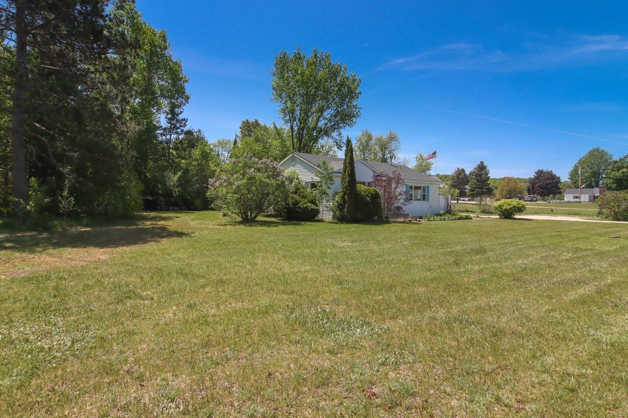 8981 Platte Road Beulah, MI 49617 - Photo 51 of 53 1911566-50.JPG