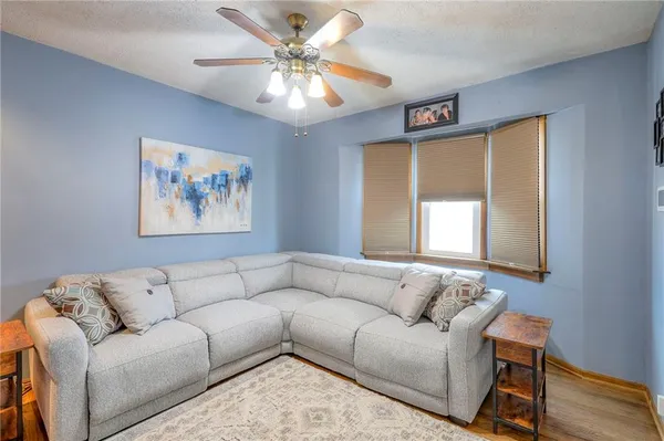 $189,900 | 8409 East 47th Terrace, Kansas City, MO 64129