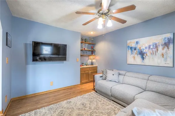 $189,900 | 8409 East 47th Terrace, Kansas City, MO 64129