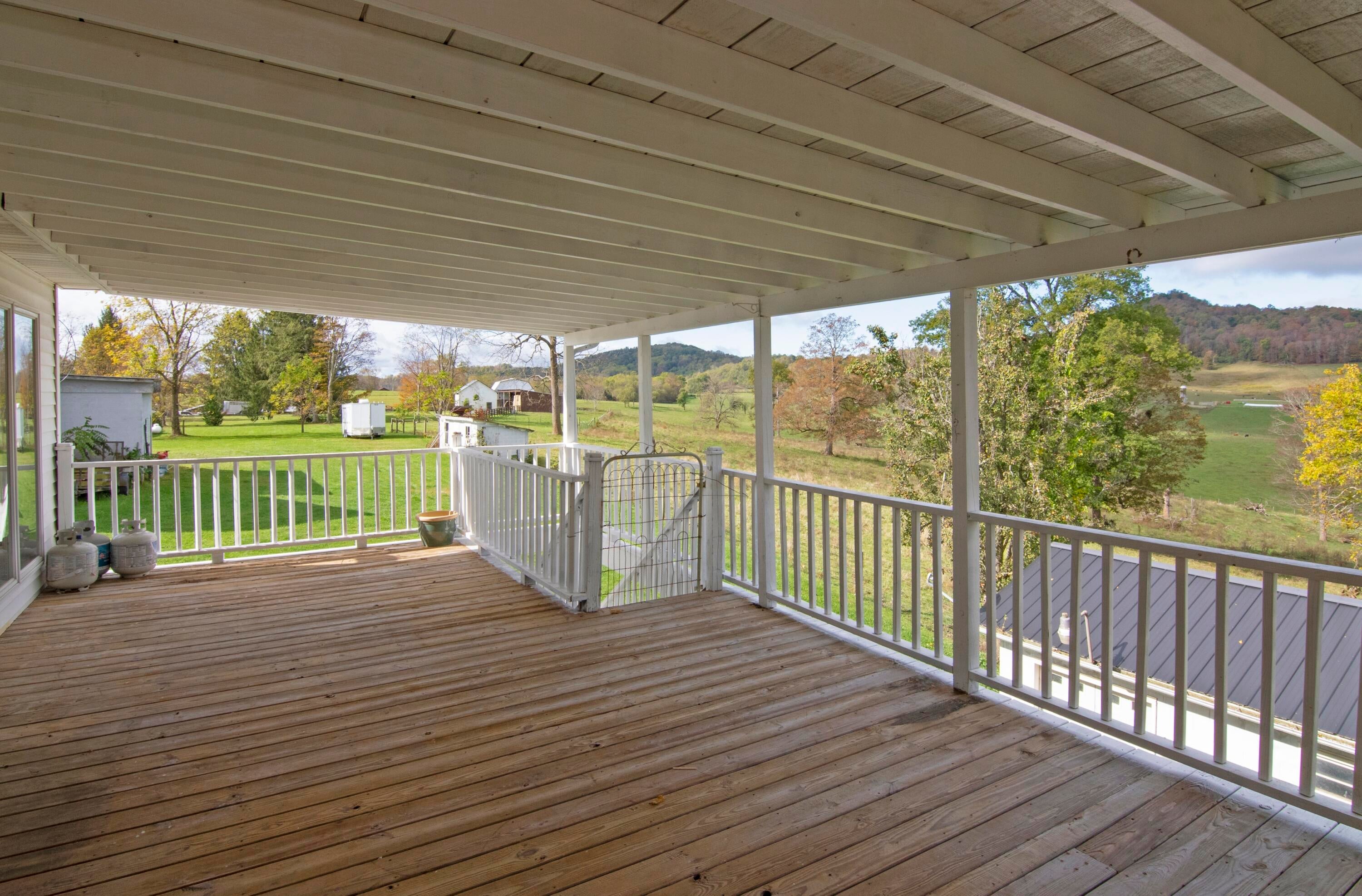 4061 Fairview Road Lewisburg, WV 24901 - Photo 32 of 93 Gallery Image 32