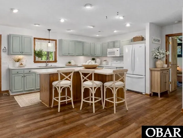 $899,000 | 5124 The Woods Road, Kitty Hawk, NC 27949