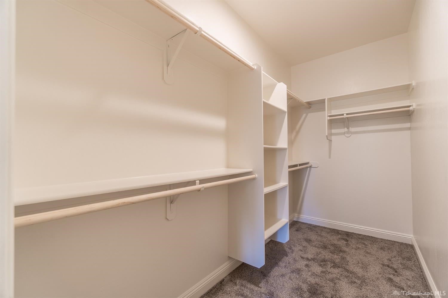 17621 Busher Way Tehachapi, CA 93561 - Photo 30 of 46 Gallery Image 30