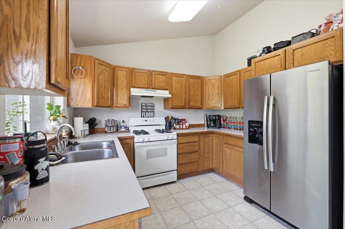 7443 Macaw Lane Rathdrum, ID 83858 - Photo 10 of 28 12-7443 Macaw Ln_RedHogMedia