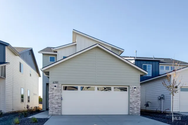 $452,990 | 10527 West Tinder Street, Star, ID 83669