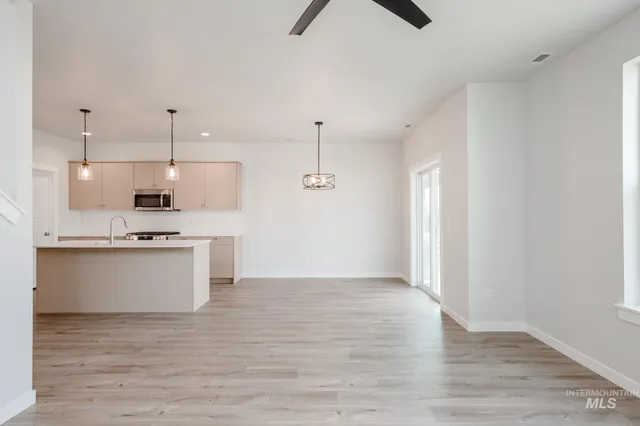 $452,990 | 10527 West Tinder Street, Star, ID 83669