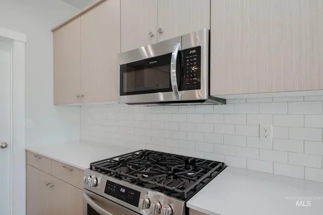 $452,990 | 10527 West Tinder Street, Star, ID 83669