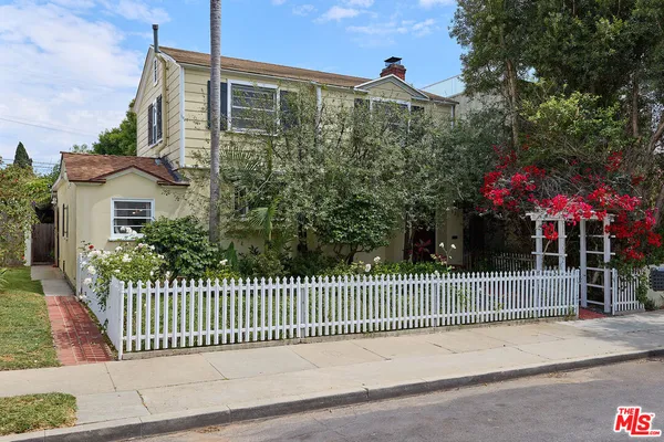 $7,000 | 820 Crestmoore Place, Venice, CA 90291