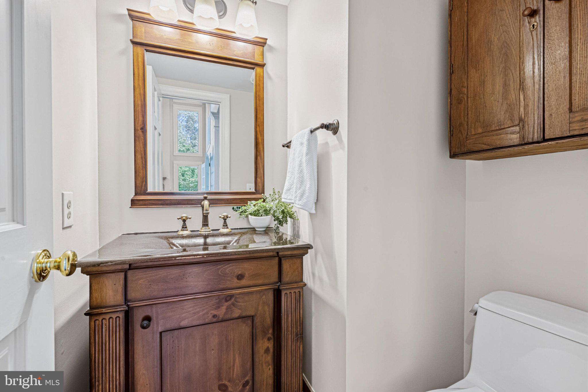1236 Tottenham Court Reston, VA 20194 - Photo 32 of 82 Gallery Image 32