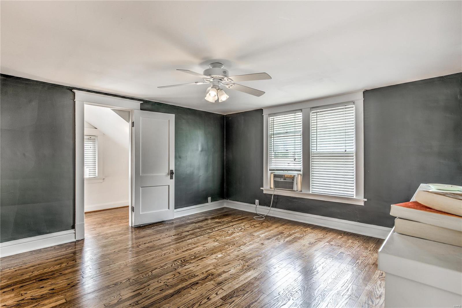 2218 Richert Place St. Louis, MO 63143 - Photo 12 of 26 Gallery Image 12