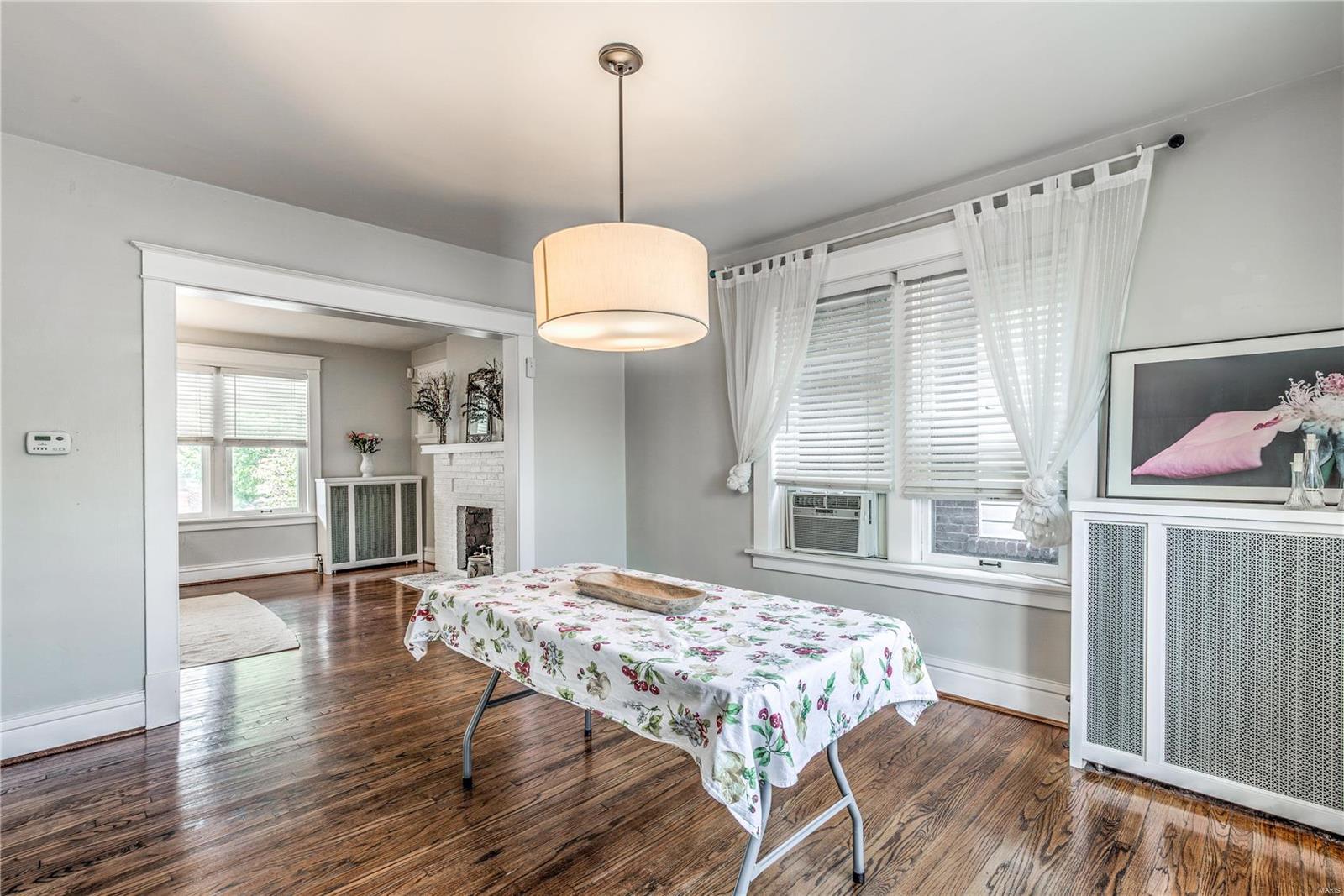 2218 Richert Place St. Louis, MO 63143 - Photo 7 of 26 Gallery Image 7