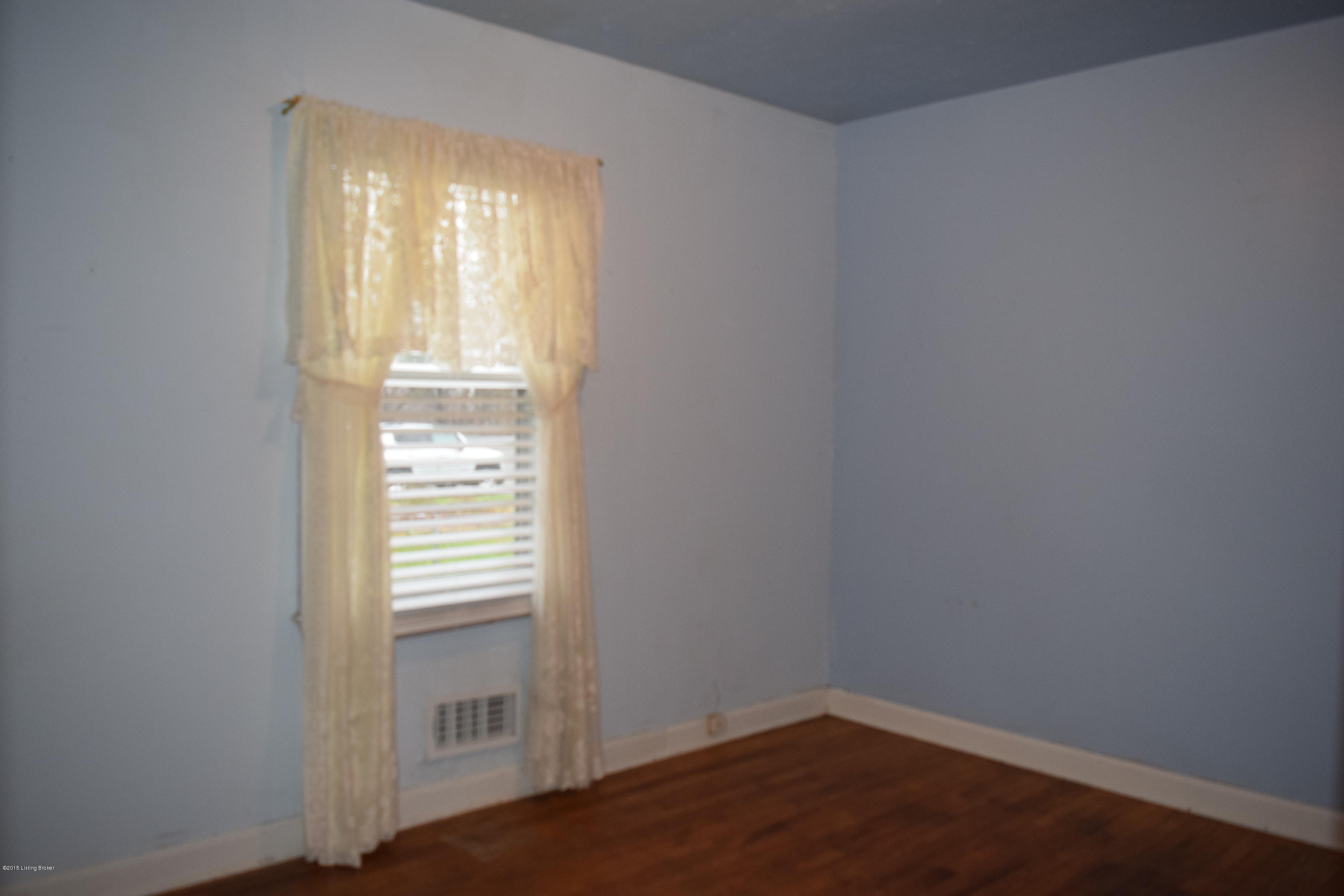 4403 Old Lagrange Road Buckner, KY 40010 - Photo 13 of 18 DSC_0441