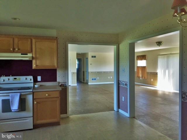1700 Bachmans Valley Road Westminster, MD 21158 - Photo 5 of 21 Kitchen Pass through to open family room area