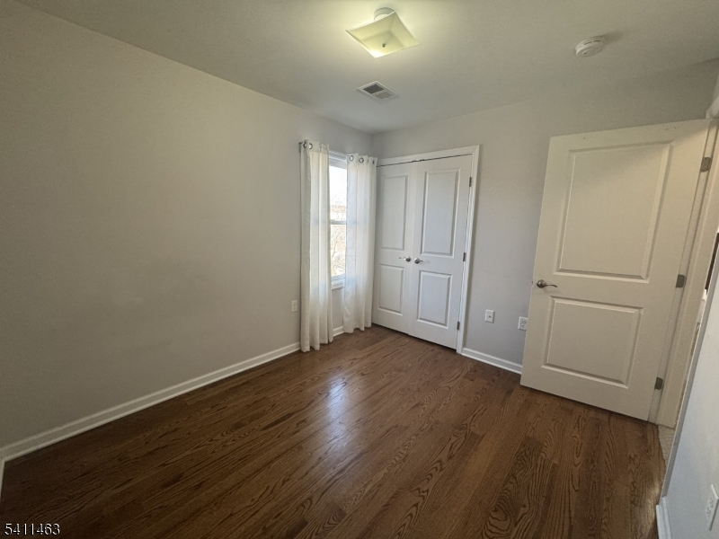64 Delaware Street, Unit 2 Elizabeth Port, NJ 07206 - Photo 7 of 10
