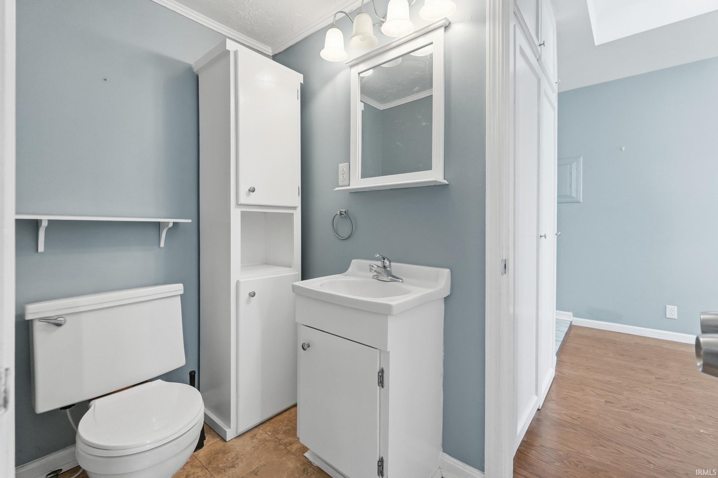 708 East Center Street Warsaw, IN 46580 - Photo 15 of 30