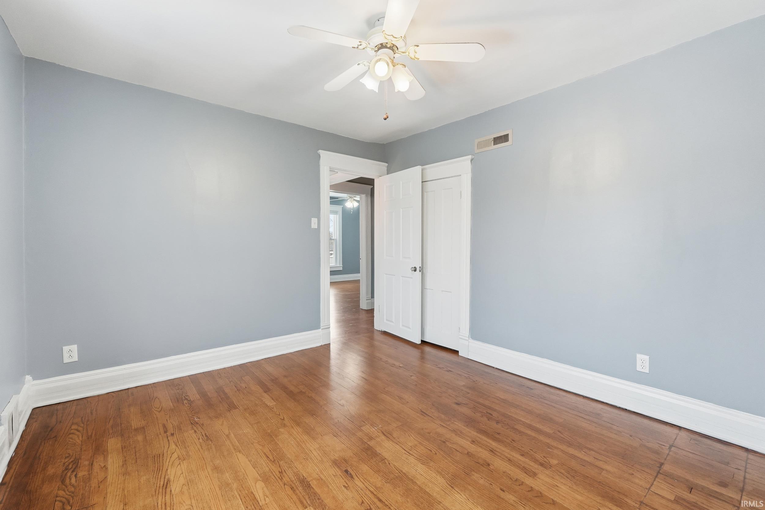 708 East Center Street Warsaw, IN 46580 - Photo 20 of 30