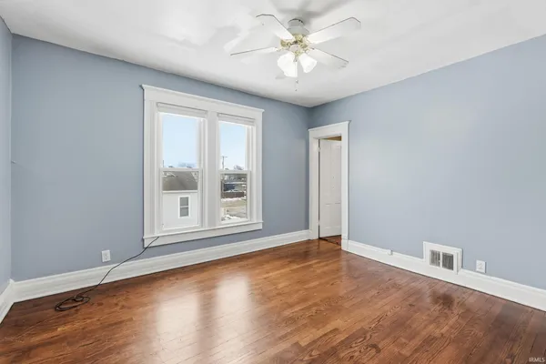$214,900 | 708 East Center Street, Warsaw, IN 46580