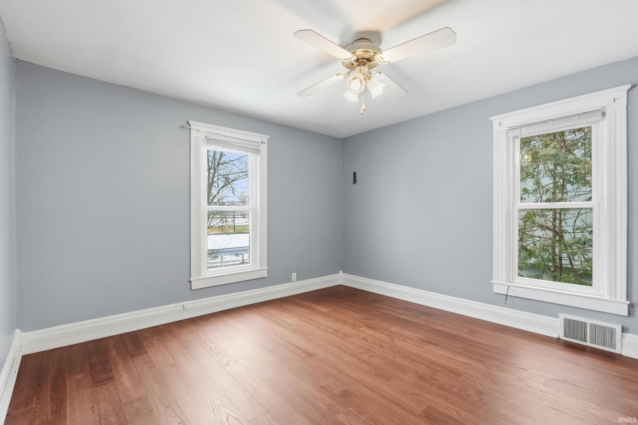 708 East Center Street Warsaw, IN 46580 - Photo 25 of 30