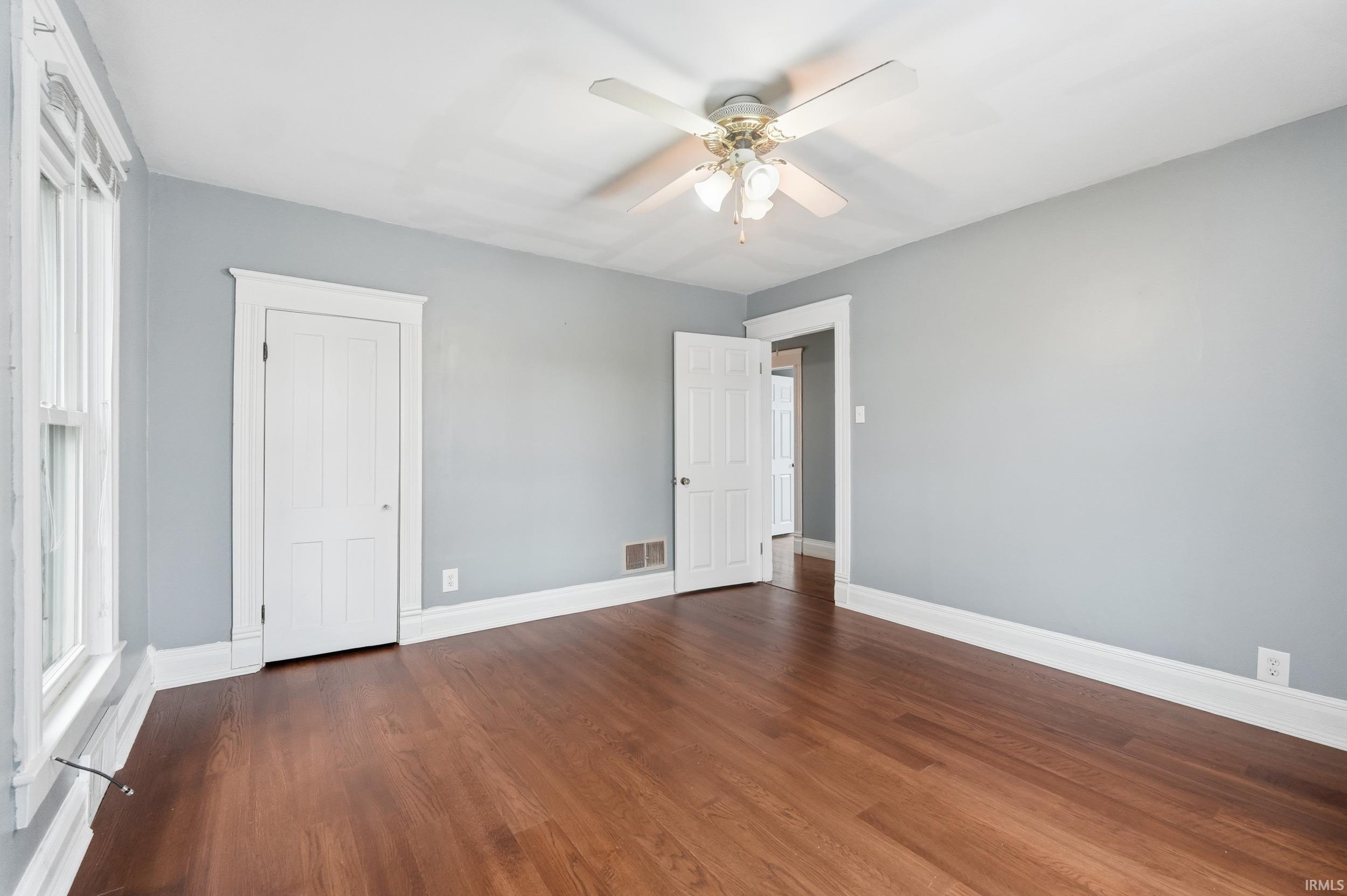 708 East Center Street Warsaw, IN 46580 - Photo 26 of 30