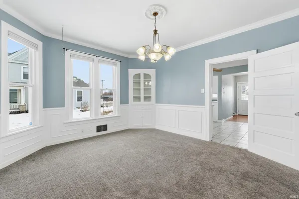 $214,900 | 708 East Center Street, Warsaw, IN 46580