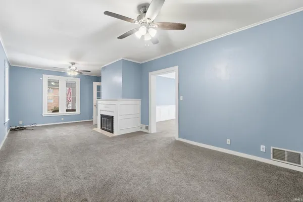 $214,900 | 708 East Center Street, Warsaw, IN 46580