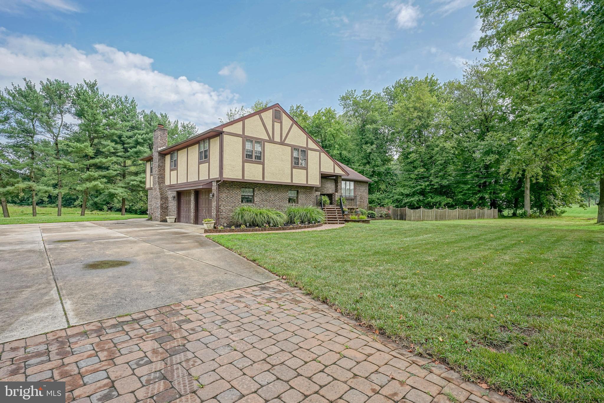 104 Branch Road Sewell, NJ 08080 - Photo 2 of 40