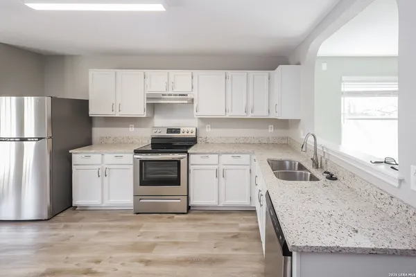 $1,605 | 310 Rustic Stable, San Antonio, TX 78227