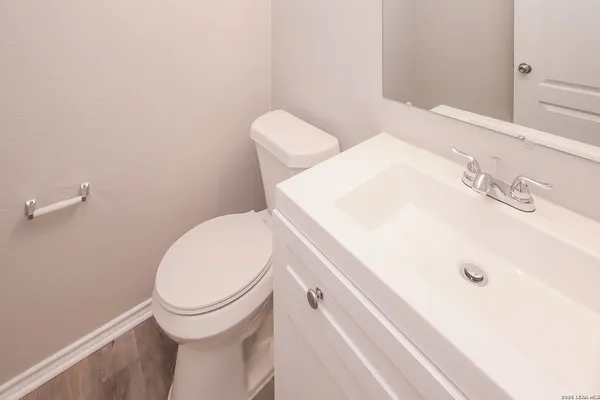 $1,605 | 310 Rustic Stable, San Antonio, TX 78227