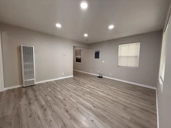 $1,500 | 1950 Juliesse Avenue, Sacramento, CA 95815