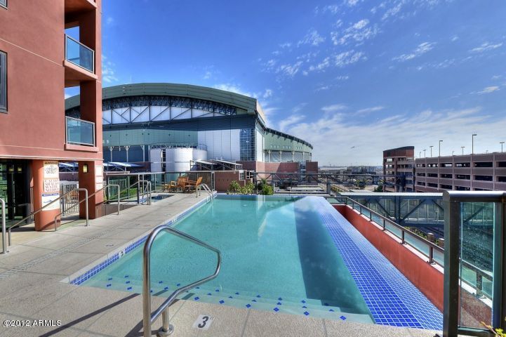310 South 4th Street, Unit 702 Phoenix, AZ 85004 - Photo 3 of 23 Negative Edge Pool with View