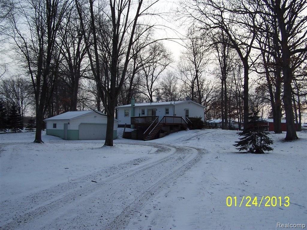 5050 Swan Road Stockbridge, MI 49285 - Photo 8 of 8 DRIVEWAY