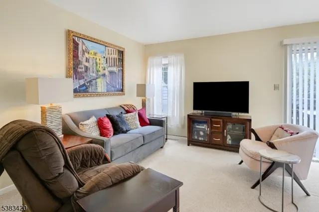 $294,500 | 41 Green Heron Drive, Hackettstown, NJ 07840