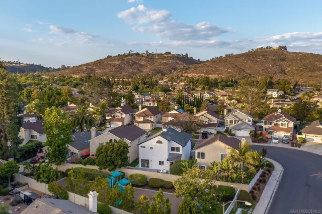 $1,399,000 | 6759 Paseo Del Vista, Carlsbad, CA 92009