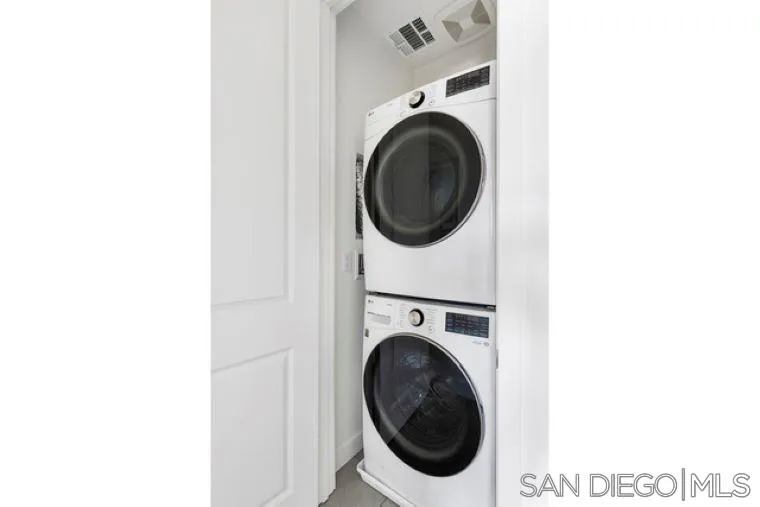 2220 South Ava Glen, Unit 906 Escondido, CA 92025 - Photo 21 of 23 a utility room with dryer and washer