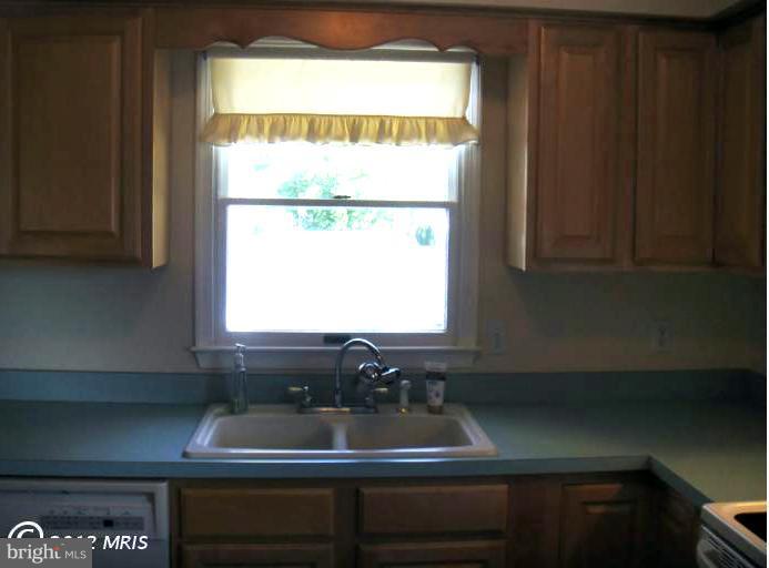 7 3rd Street Ridgely, MD 21660 - Photo 28 of 30 Kitchen