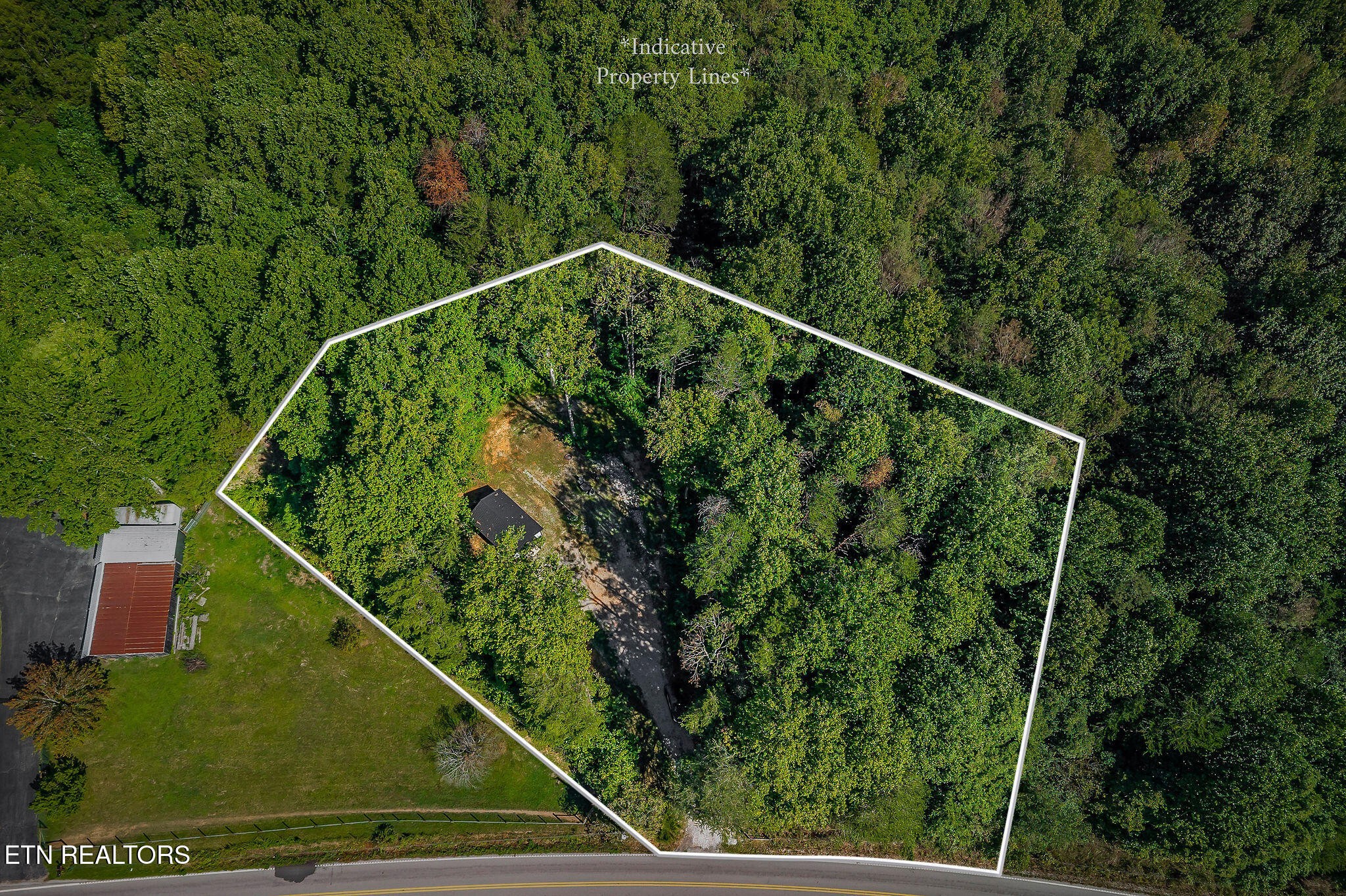 3247 Moodyville Road Byrdstown, TN 38549 - Photo 14 of 27 a view of a yard from a balcony