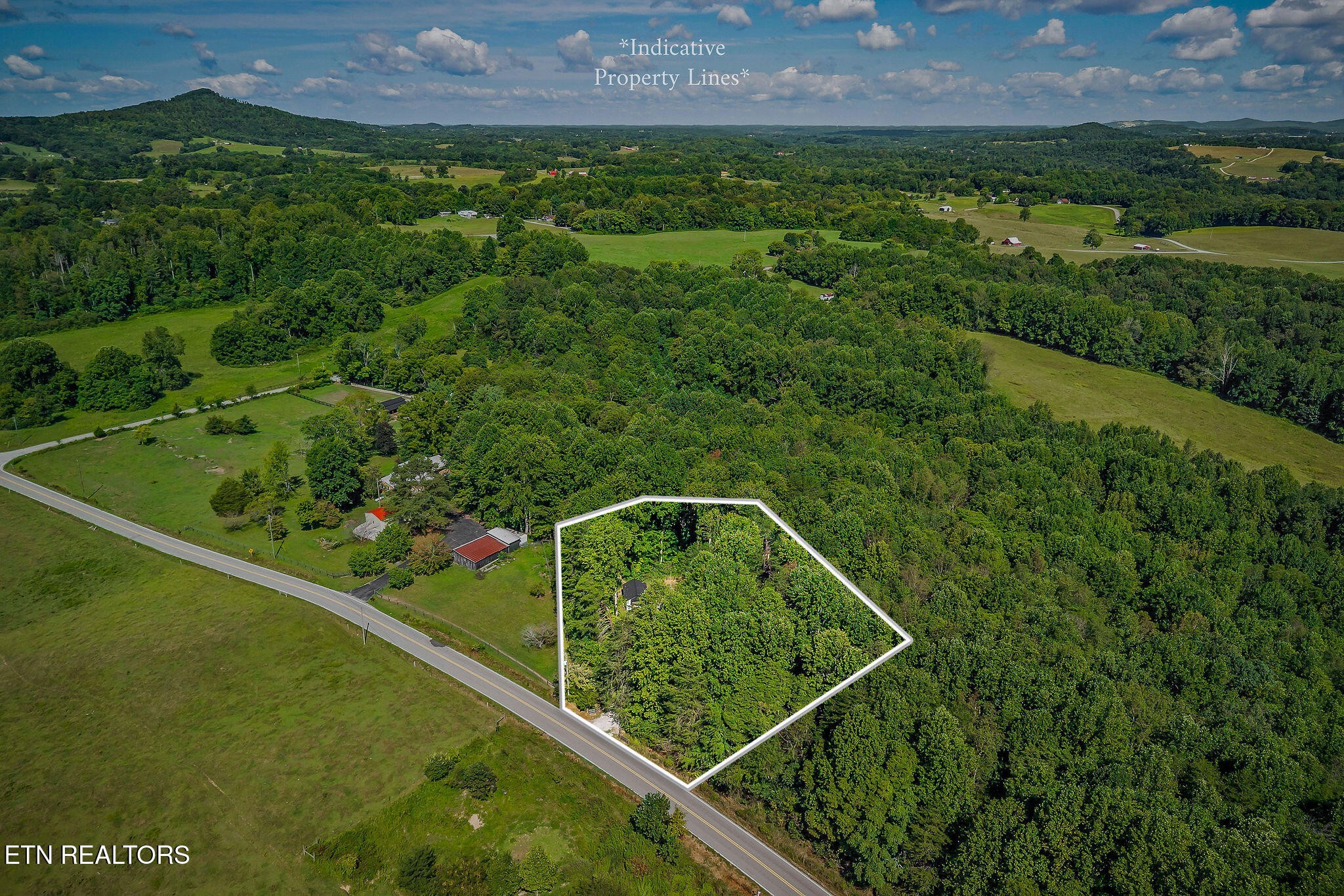 3247 Moodyville Road Byrdstown, TN 38549 - Photo 18 of 27 a view of a balcony with an outdoor space