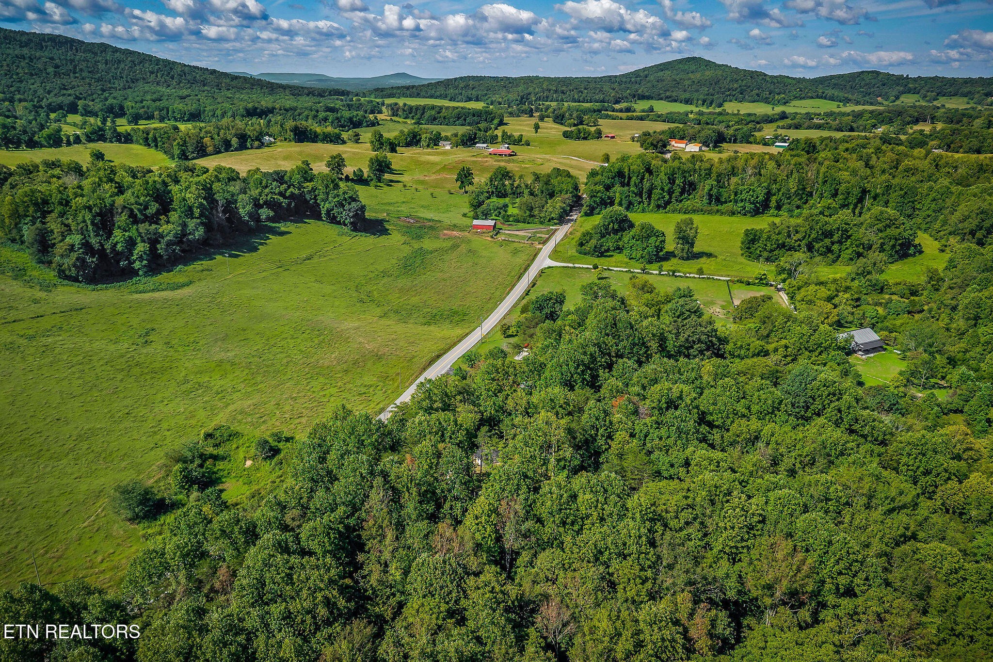 3247 Moodyville Road Byrdstown, TN 38549 - Photo 21 of 27 a view of a lush green park