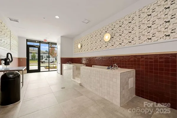 $1,369 | 4101 Raleigh Street, Unit S2, Charlotte, NC 28206