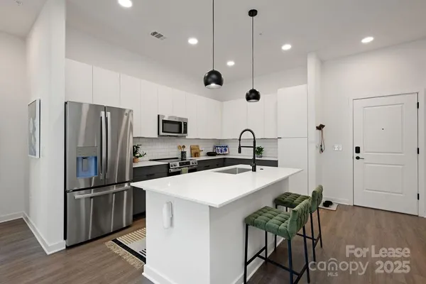 $1,369 | 4101 Raleigh Street, Unit S2, Charlotte, NC 28206