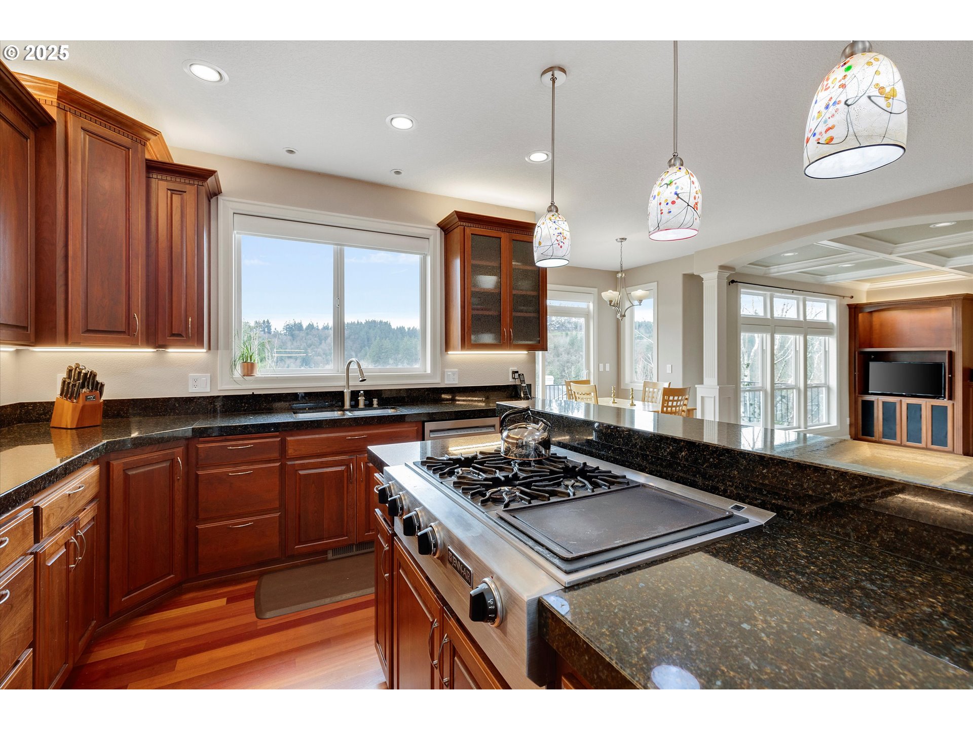 620 Inverness Court Southeast Salem, OR 97306 - Photo 16 of 37