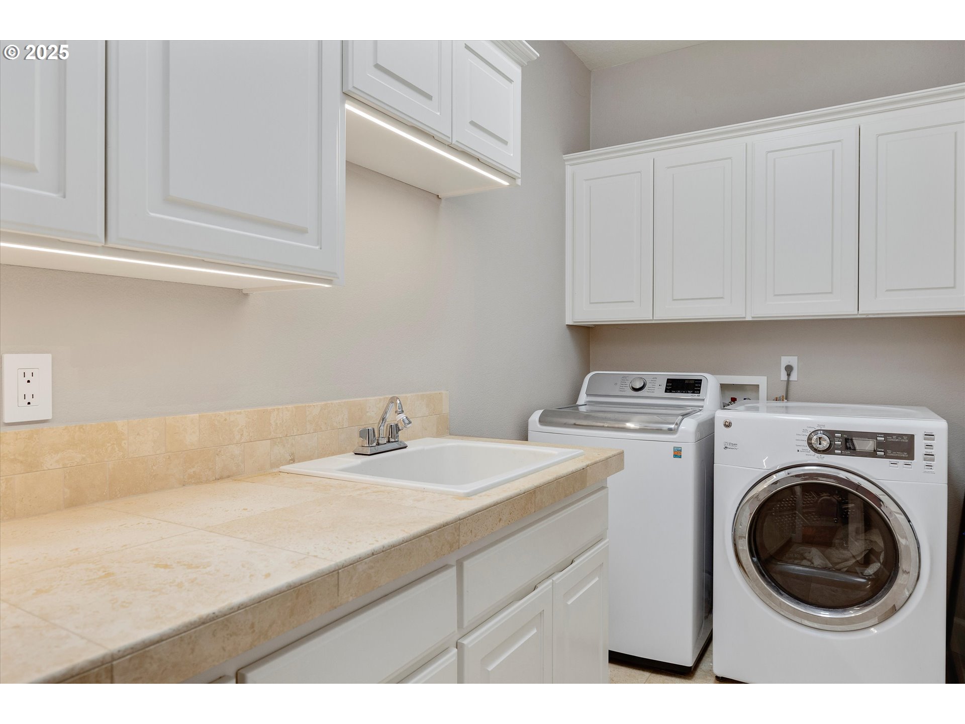 620 Inverness Court Southeast Salem, OR 97306 - Photo 25 of 37