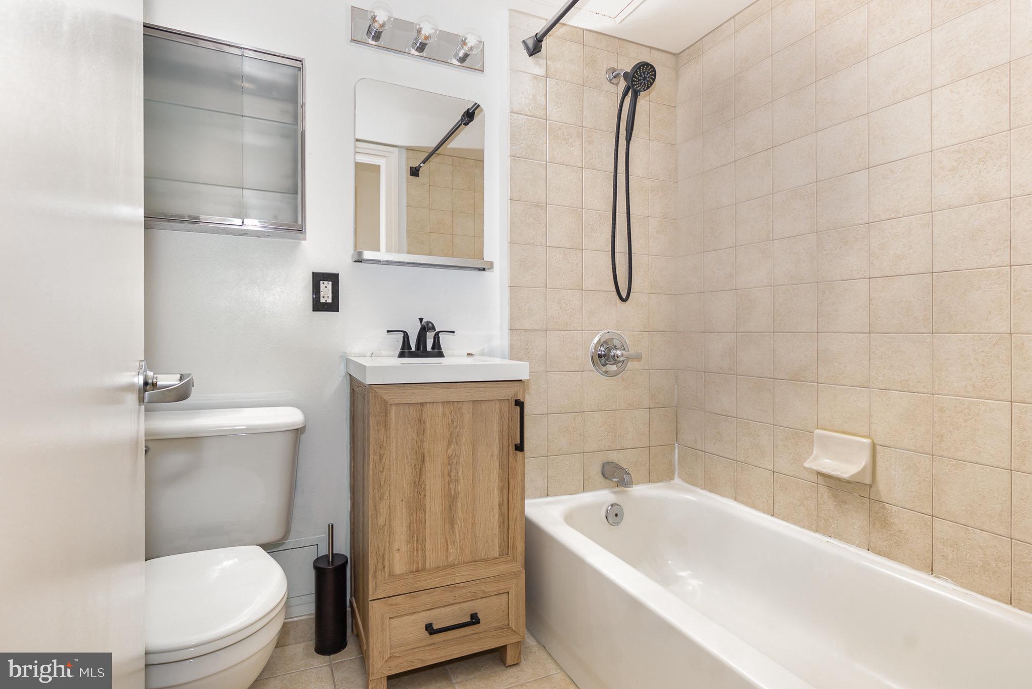 800 4th Street Southwest, Unit N322 Washington, DC 20024 - Photo 19 of 37