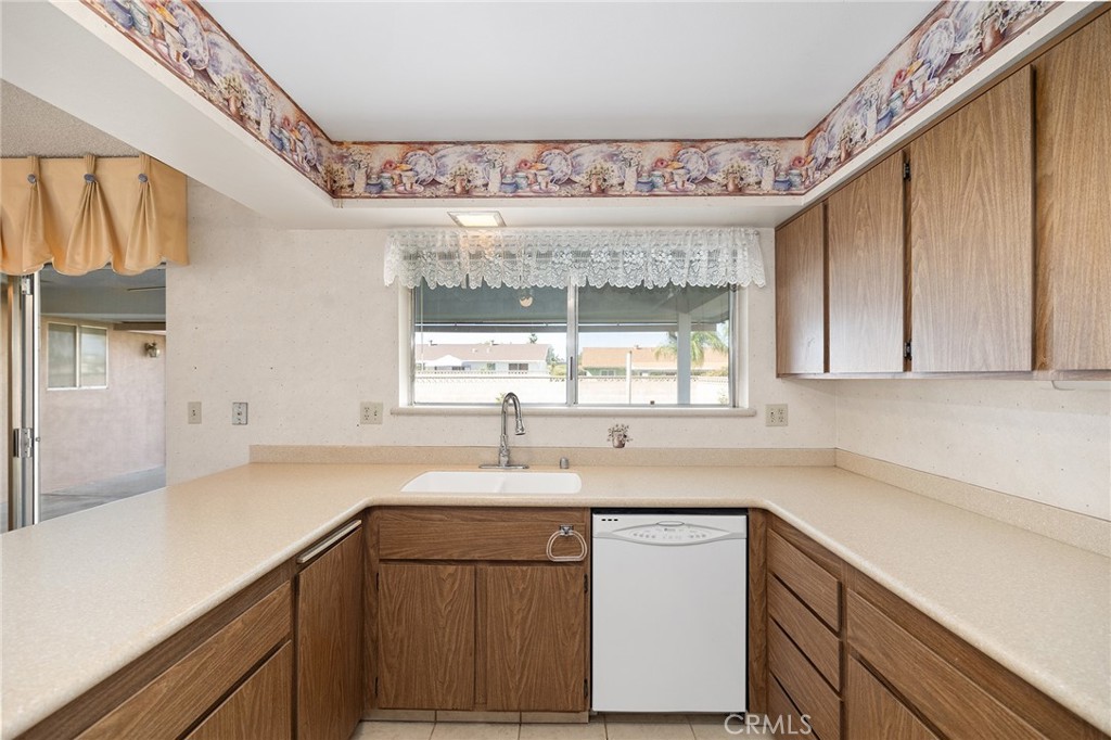 25784 Roanoke Road Menifee, CA 92586 - Photo 19 of 41