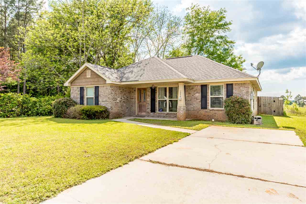 1570 Majesty Loop Foley, AL 36535 - Photo 2 of 21