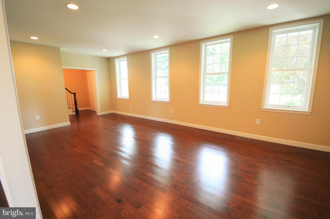 2357 Cornwall Road Lebanon, PA 17042 - Photo 6 of 16 Gallery Image 6