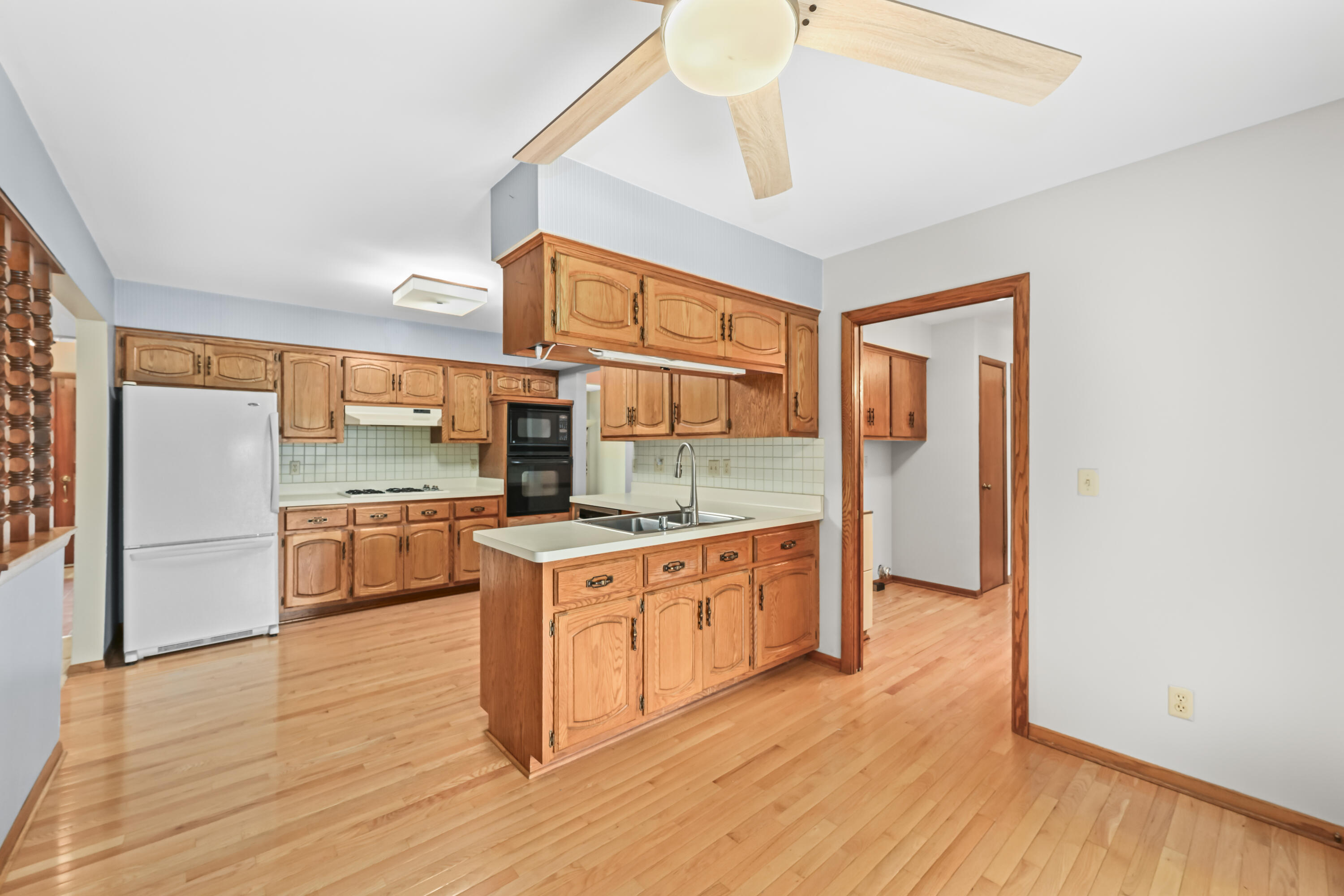 17850 St James Road Brookfield, WI 53045 - Photo 8 of 29 Flows into Dinette