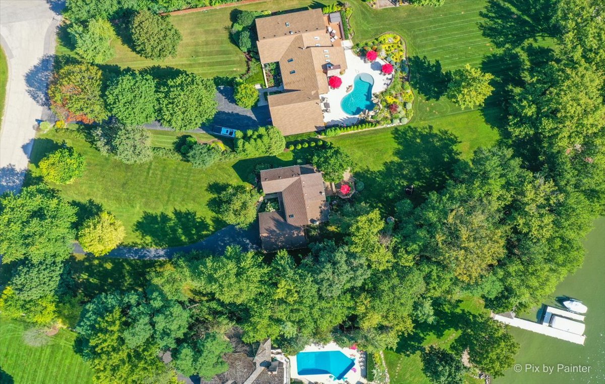 28683 Rivers Edge Drive Cary, IL 60013 - Photo 31 of 31 an aerial view of a house