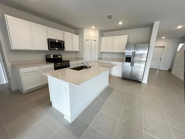 $2,200 | 3358 Alexander Dr Lake, Lake Wales, FL 33853