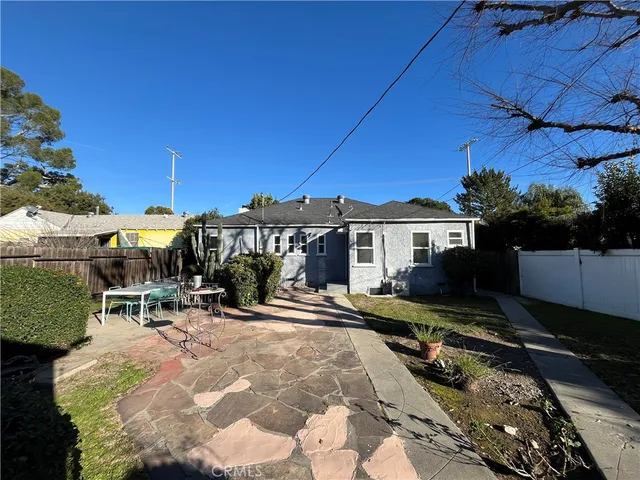 $5,300 | 5123 Auckland Avenue, North Hollywood, CA 91601