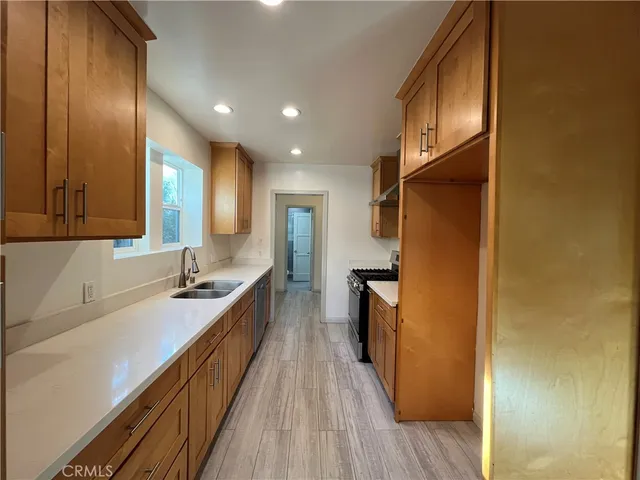 $5,300 | 5123 Auckland Avenue, North Hollywood, CA 91601